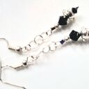 Kolczyki czarno-biały delikatne rękodzieło eleganckie wykonane w pojedynczym