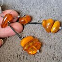 Oryginalne kolczyki z bursztynów bałtyckich mlecznego i koniakowego Prezent z klasą