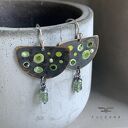 Kolczyki Green Dots & Apatite - zielone geometryczne kropki z apatytu, mosiądzu i srebra 925