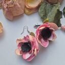 Kolczyki leciutkie kwiaty różowo zielone wykonane w pojedynczym egzemplarzu rękodzieło polecam