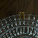 Złote kolczyki rurki