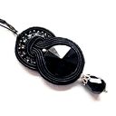 Black kolczyki sutaszowe