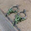 Kolczyki - gronka z peridotem