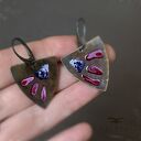 Kolczyki Triangle with Exotic Flowers - Ruby & Purple