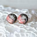 Perłowe sztyfciki, ręcznie malowane na plastrze drewna, czarny