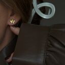 złote kolczyki orchidee