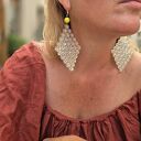 Ażurowe kolczyki boho folk - długie, lekkie i w szarym klimacie