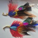 Kolczyki boho z kolorowych piór - lekkie i spektakularne