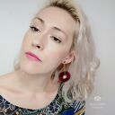 Burgundowe kolczyki okrągłe na łańcuszku - styl boho na sztyftach ze stali