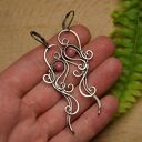 Oryginalne różowe długie kolczyki wire wrapping stal chirurgiczna
