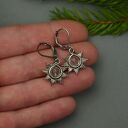 Małe kolczyki słoneczka kryształ górski wire wrapping gwiazdki