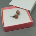 Kolczyki z rodonitu i stali szlachetnej