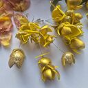 Kolczyki leciutkie kwiaty kolor złoty wykonane w pojedynczym egzemplarzu rękodzieło polecam