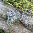 Wisiorek z niezapominajkami w stylu retro z 1796