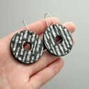Duże kolczyki koła handmade w industrialnym stylu