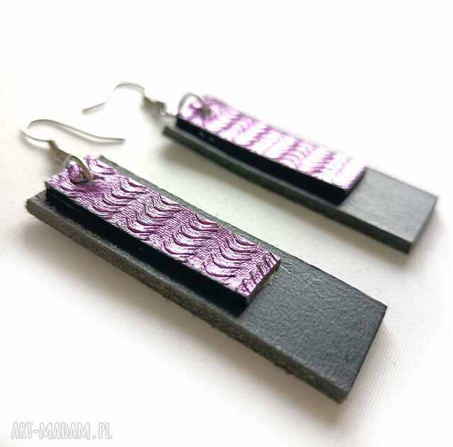 Fioletowo-czarne kolczyki z naturalnej skóry