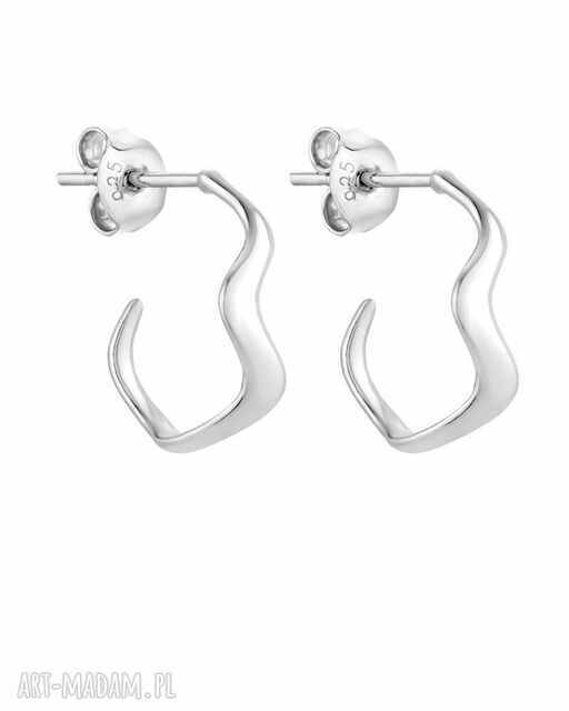 Srebrne kolczyki małe falowane półkola
