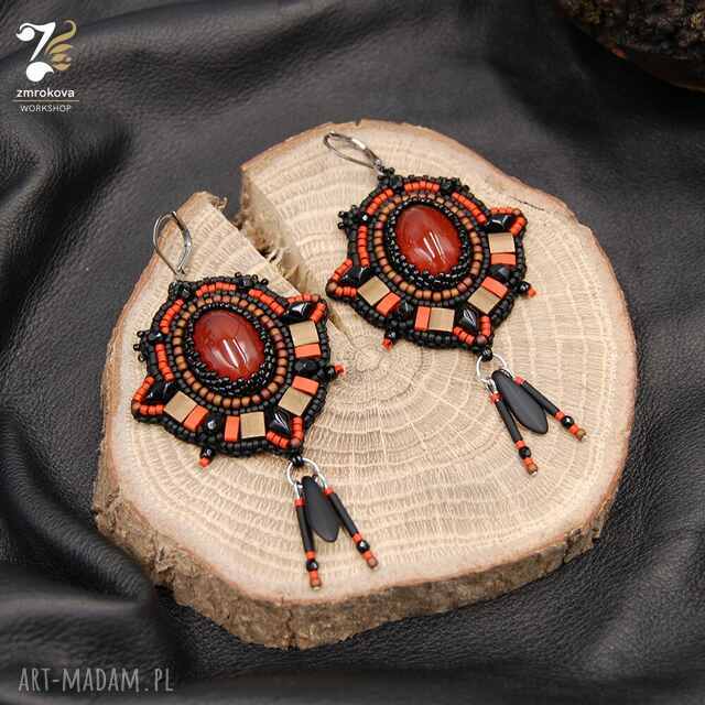 Kolczyki z agatem - długie haftowane