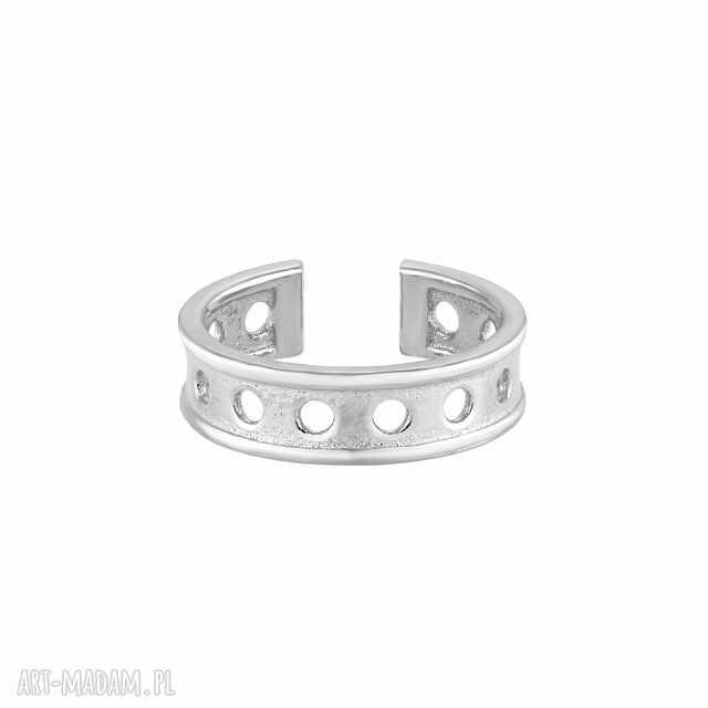 Srebrna ozdobna nausznica