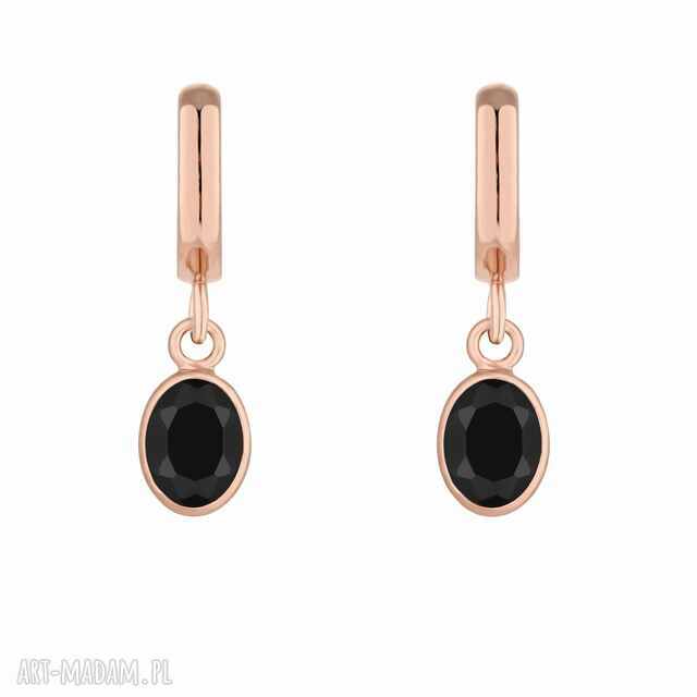 Kolczyki z różowego złota z onyksami