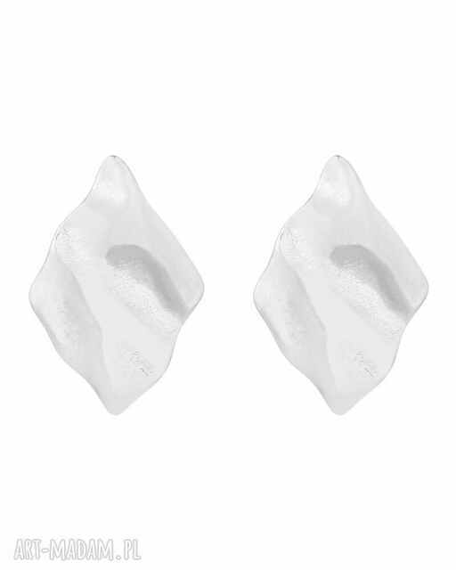 Srebrne kolczyki falowane romby