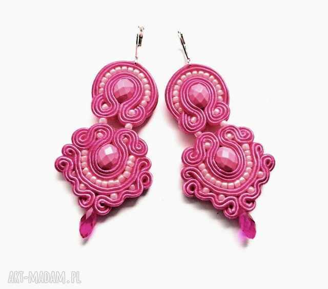 Kolczyki sutaszowe ręcznie haftowane Cold Pink