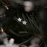 Szarotki - drobne kolczyki na sztyftach - motyw kwiatowy biżuteria górska