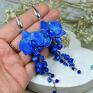 Długie, niebieskie kolczyki orchidee - eleganckie kwiaty na wesele