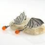 pomarańczowe skrzydła smoka biżuteria kolczyki smocze z karneolem - srebro
