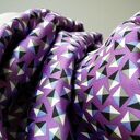 Elegancki satynowy komin-szal z włoskiej tkaniny - geometryczny wzór