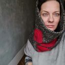 Komin tuba folk boho - filcowany, ciepły z frędzlami na podszewce