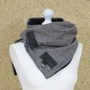 Szal komin ze skórą - unisex, czarna jodełka połysk