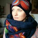 Granatowy wełniany komplet w kwiaty idealny na zimę filcowany - wełna z kwiatami