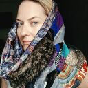 komin uszyty z różnych tkanin i dzianin wciągany, wykonany w pojedynczym egzemplarzu