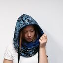 Kominokapur niebieskie liście