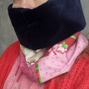 komin uszyty z tkaniny w orientalnym stylu ulica japońskiej wiśni można go naciągnąć na głowę poleca