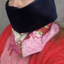 komin uszyty z tkaniny w orientalnym stylu ulica japońskiej wiśni można go naciągnąć na głowę poleca