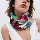 komin uszyty z różnych tkanin rozmiar uniwersalny, wciągany przez głowę bardzo