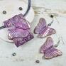 Kolczyki i zawieszka "motyle" w odcieniach mieniącego się fioletu. Wisiorki