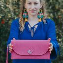 Różowa torebka, fuksja, kopertówka z haftem, na ramię wesele komunię ślub