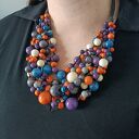 MAsywny naszyjnik z korali drewnianych Krem Popiel Chaber