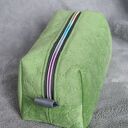 zielono-szara pikowana kosmetyczka M