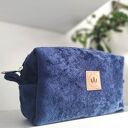 Kosmetyczka z puchatego weluru Granatowa