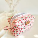 Truskawkowa kosmetyczka handmade dla niej - organizer do torebki i na podróż