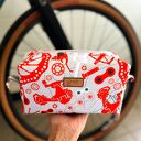 Męska kosmetyczka wodoodporna z motywem rowerowym i odpinaną zawieszką