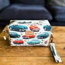 Męska kosmetyczka wodoodporna w stylu retro aut - organizer do walizki z odpinaną zawieszką