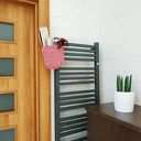 Kwiatowy koszyk do zawieszenia na ścianę - handmade na kosmetyki i spinki