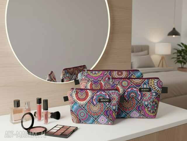 Kosmetyczka BEBOKI „Mandala” - rozmiar: M (22×15×7 cm)