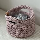 Koszyk ze sznurka w kolorze różowym