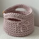 Koszyk ze sznurka w kolorze różowym